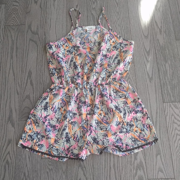 Beautiful romper by sans Souci🌼🌼🌸 - Picture 1 of 9